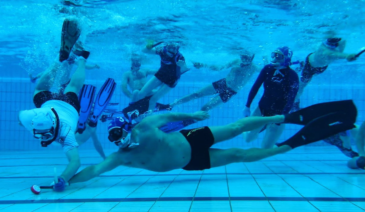 رياضة الهوكي تحت الماء